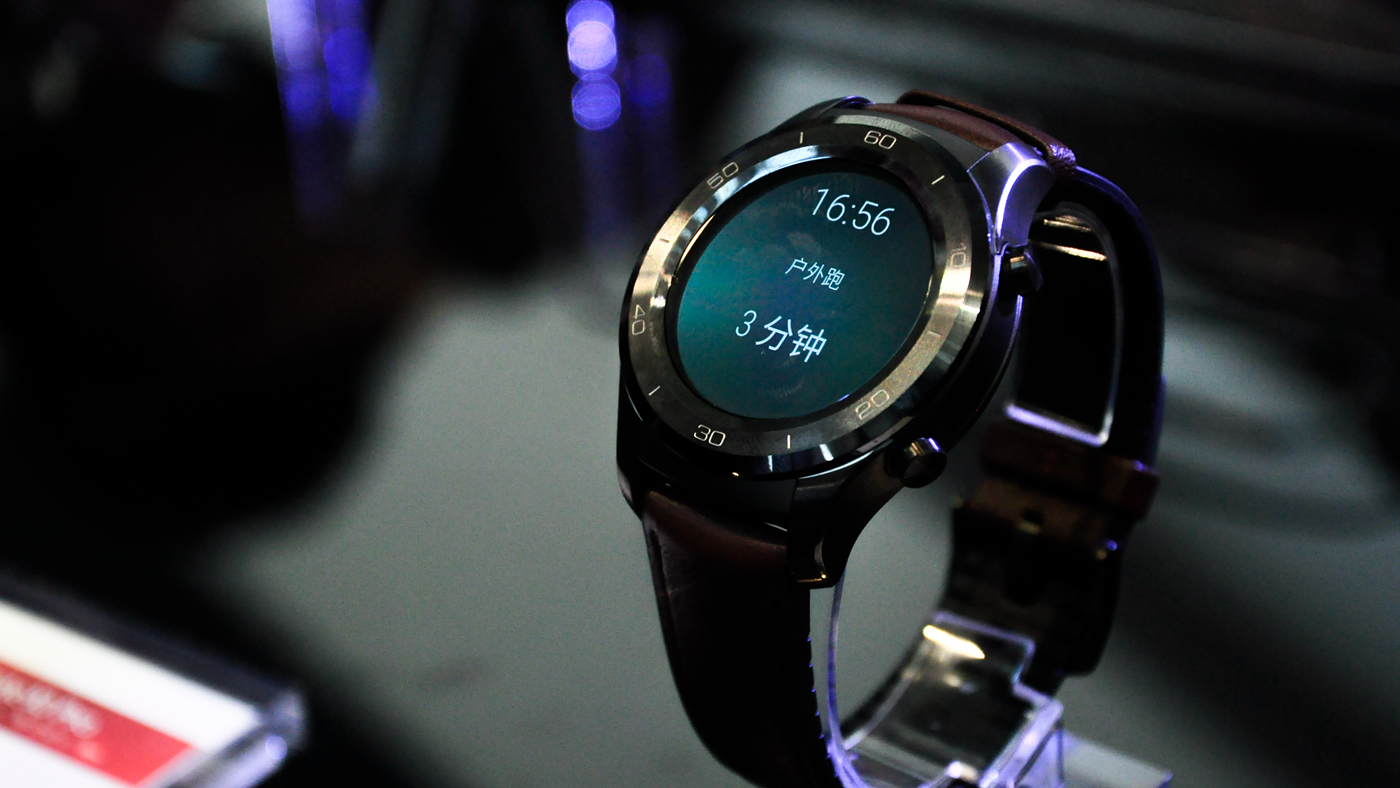 华为公司Mate 10新品发布会回望，8999元玛莎拉蒂、VR、腕表和高科技！