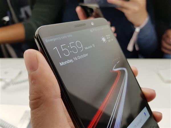 和iphone X并列，華為公司Mate10瑪莎拉蒂版價錢很確實