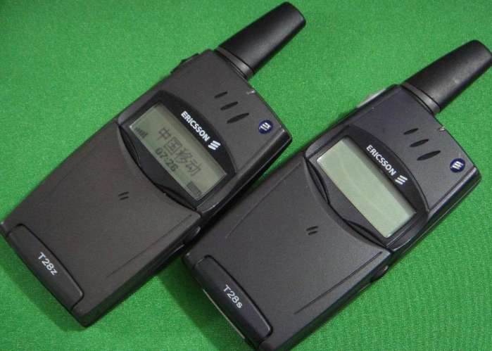 十几年前的“爆品”手机上，你很有可能一款都未用过