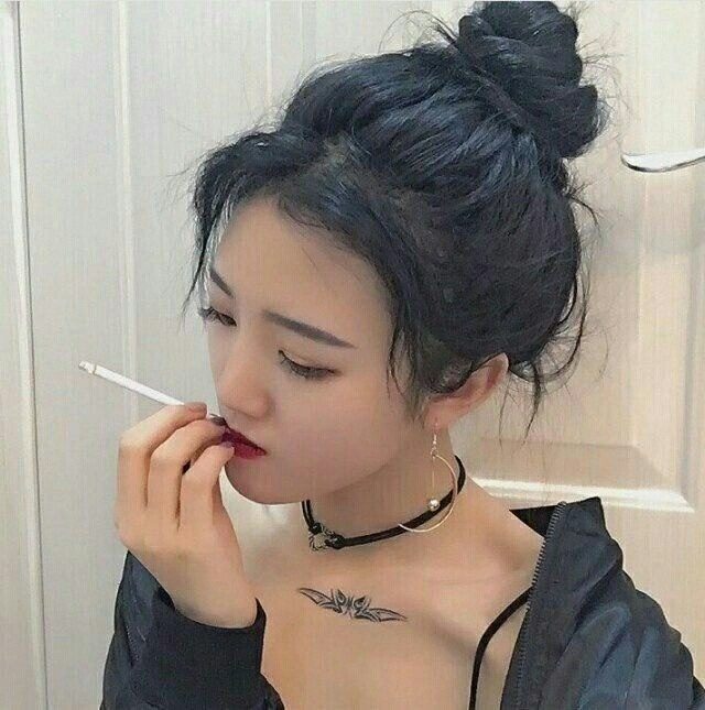 吸烟风格头像 帅气的吸烟头像