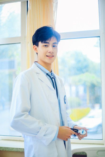 Of the line on this year drama of 5 green networks, " small happiness " Hu Yitian wants scarcely too handsome