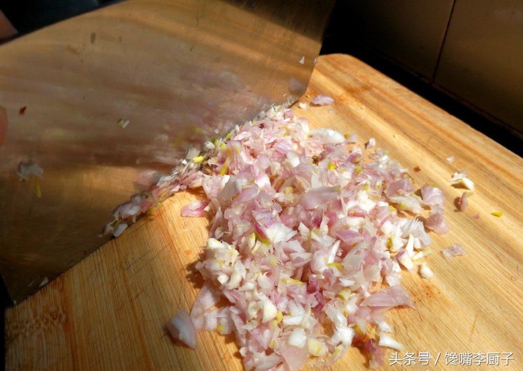 李大厨百味馄饨（馄饨做法注意这八点酸辣入味浓香四溢）