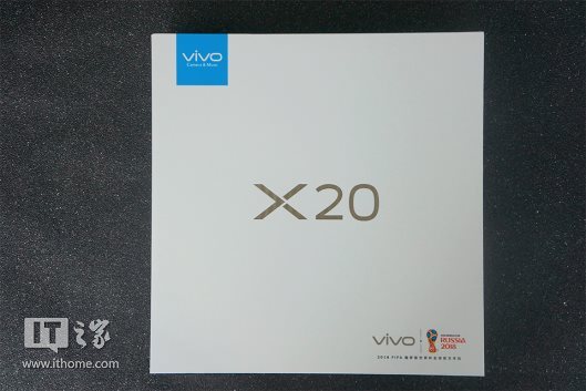 vivo X20手机上vivo蓝颜色拆箱图赏：蓝田生翠玉，名门世家出贤能