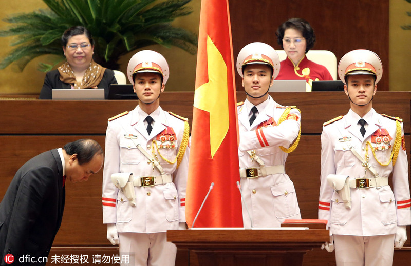 阮春福正式宣誓就任越南总理