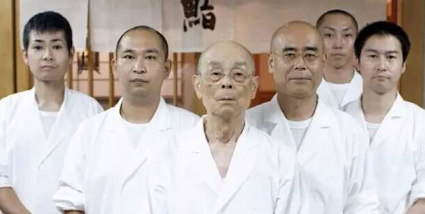 9岁入行，历经82年的磨炼，终成“寿司之神”
