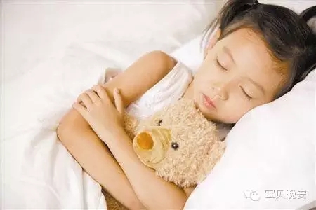 几岁和孩子分开睡，最合适？爸爸妈妈必须知道！