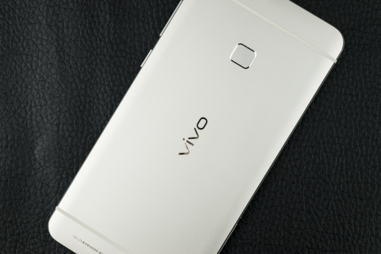 不可思议的 6GB内存 VIVO Xplay5体验