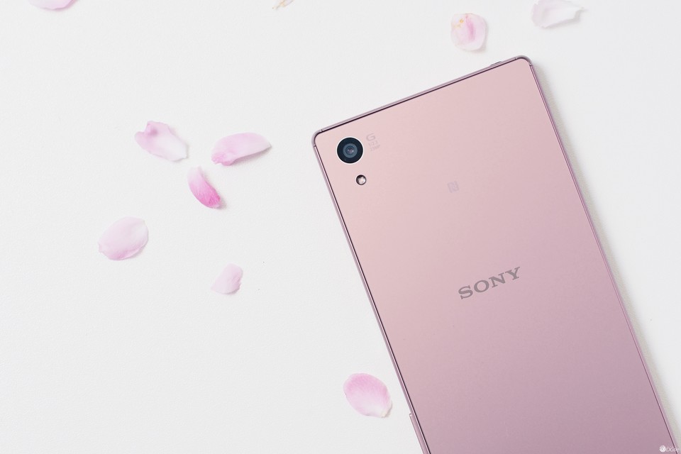 墨守陈规，Xperia Z5 的写真