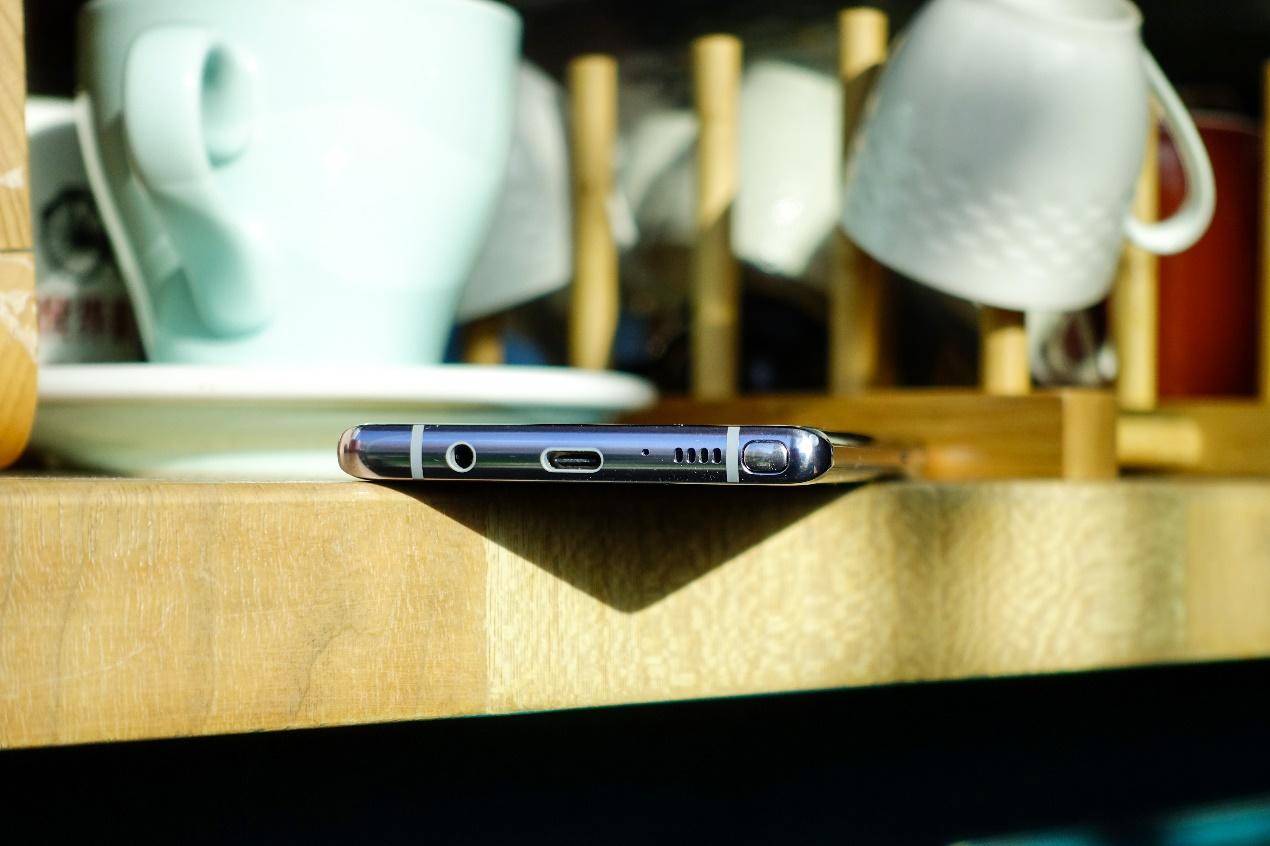 巅峰的全面屏和极致的S Pen三星Note8上手评测