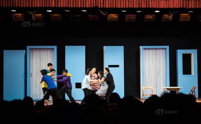 北京高中生自导自演音乐剧《妈妈咪呀》