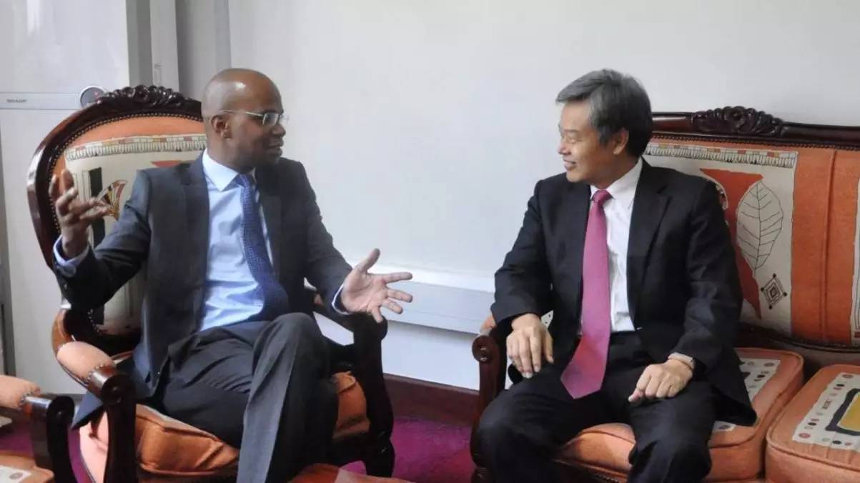双边关系驻坦桑尼亚大使吕友清会见坦国务部长马坎巴