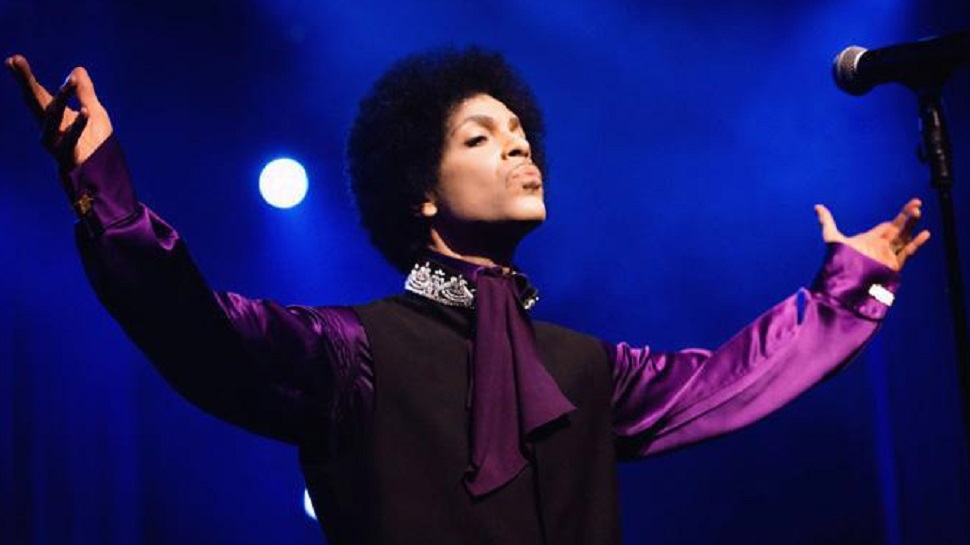 迈克尔杰克逊昔日劲敌Prince逝世，终年57岁