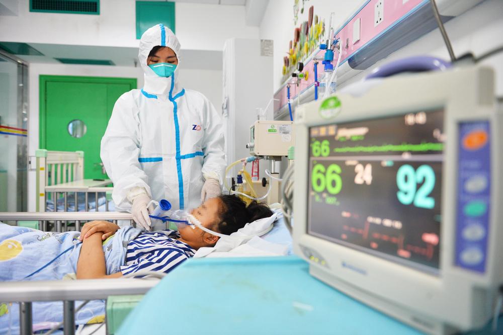 全国首例人感染H5N6禽流感重症患儿在湖南省儿童医院隔离治疗