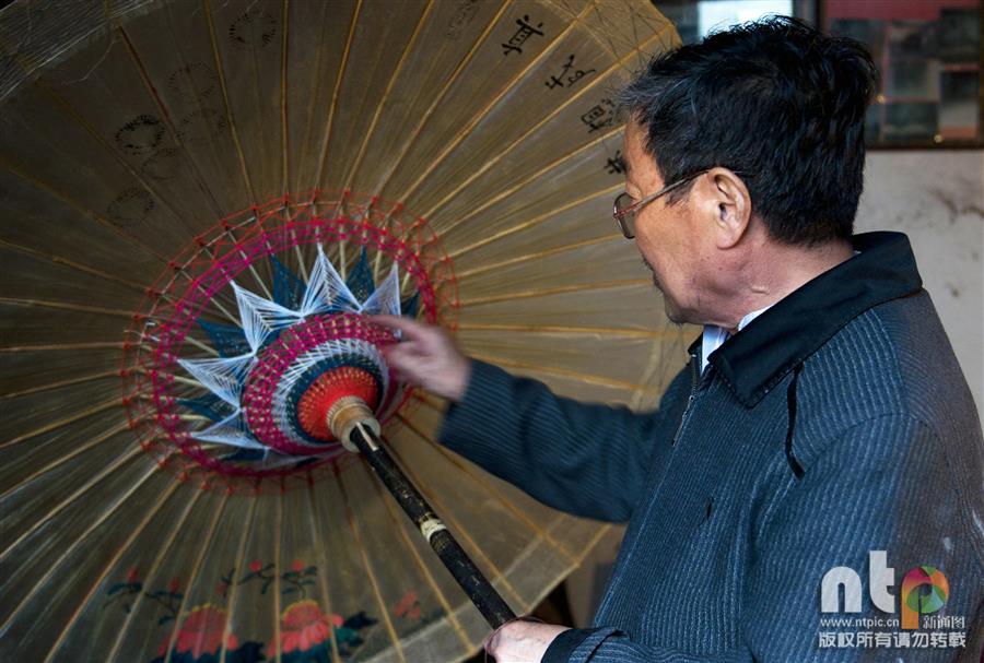 匠人精神：古镇油纸伞技艺的传承人