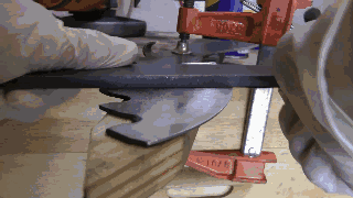 国外大神用废锯片打造一把刺猬刀，简直太牛了！