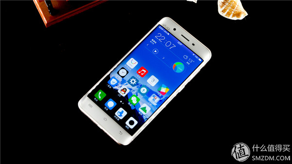 斜面产生颜值爆表，vivo Xplay5感受共享