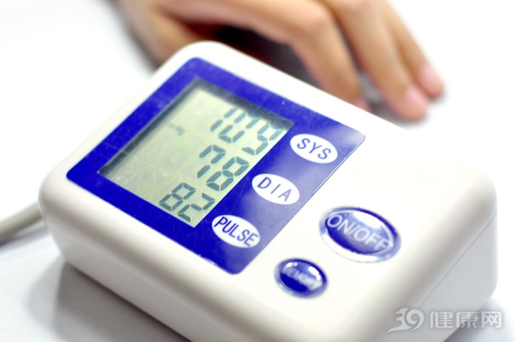 量血压时，哪一种血压计最靠谱？大部分人都选错了