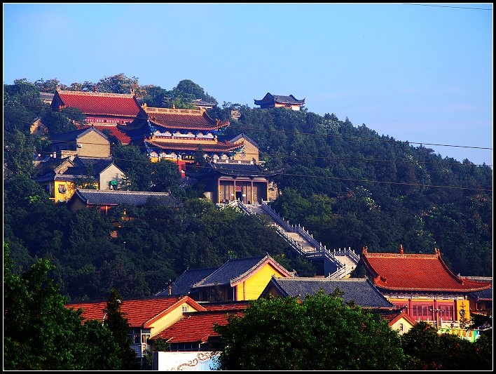 【襄阳】 襄阳城风水本来有两大阴,即山北和水南.