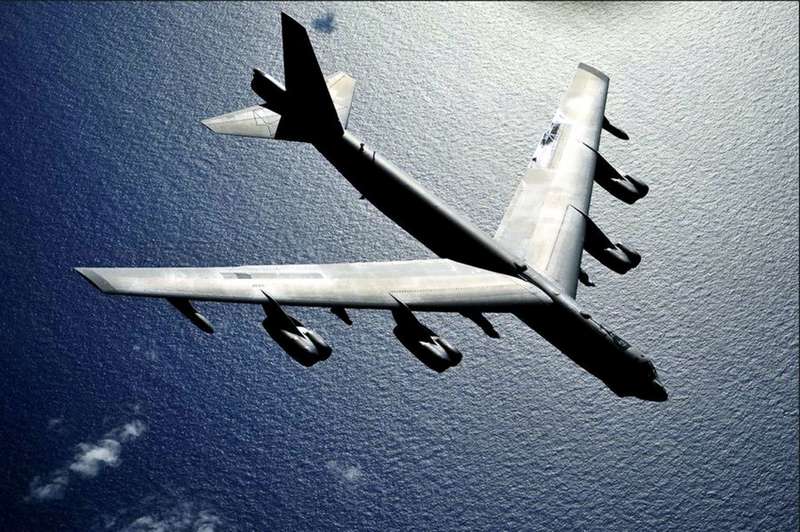B-52被赞性能大爆表：目前世上最大的轰炸机