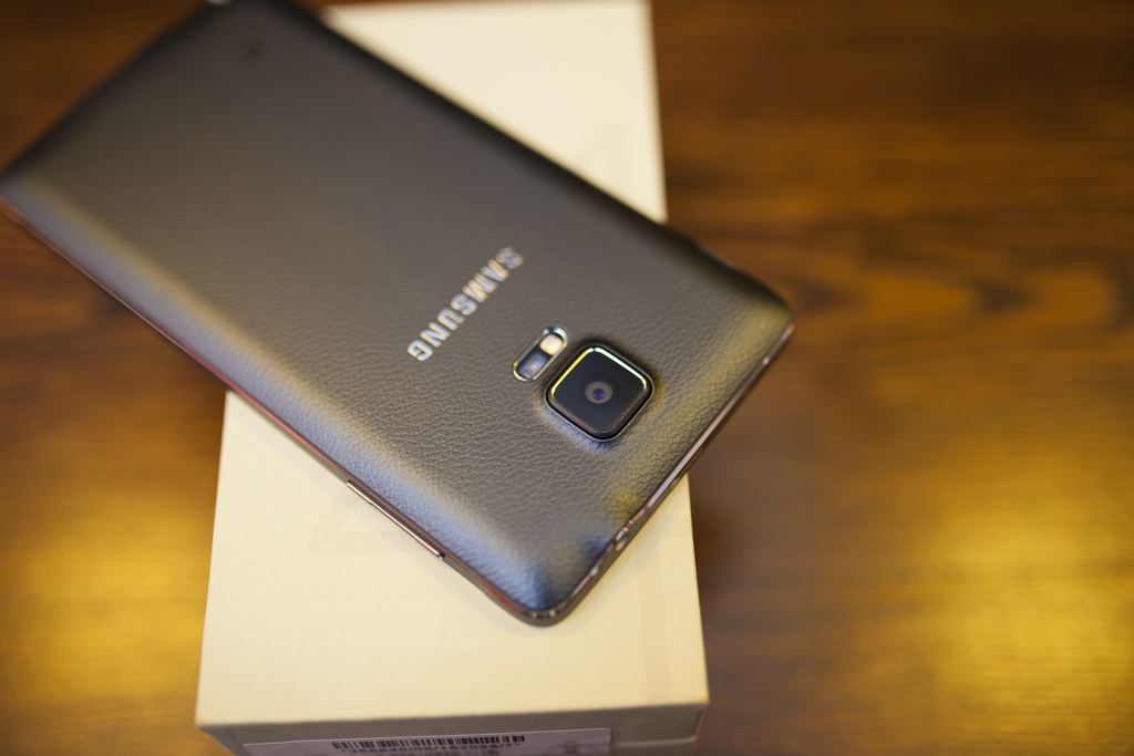 一代經典三星note4图赏:拆式充电电池成绝响