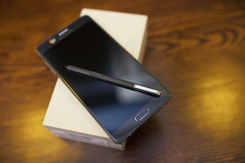 一代經典三星note4图赏:拆式充电电池成绝响