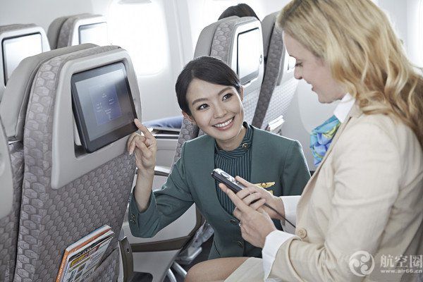 留学日本时尚杂志模特当空姐 粉丝希望成航空公司代言人