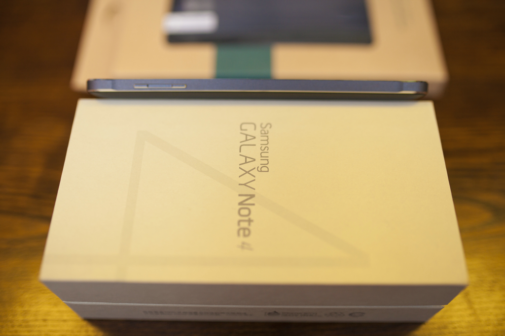 一代經典三星note4图赏:拆式充电电池成绝响
