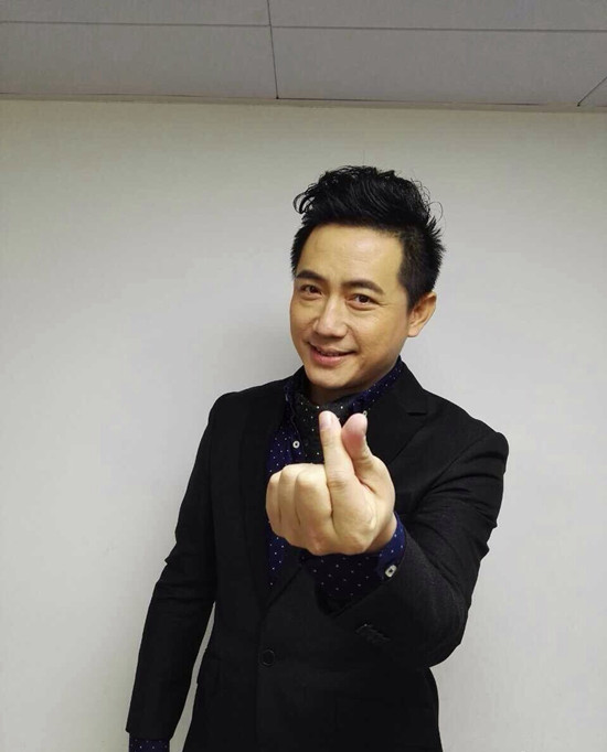 对年轻观众来说,彭新智不算是一个熟悉的名字,近些年有点沉寂,没有