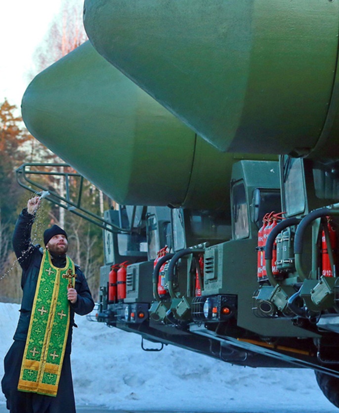 俄罗斯对华销售的苏-35战斗机，要牧师开光才能飞