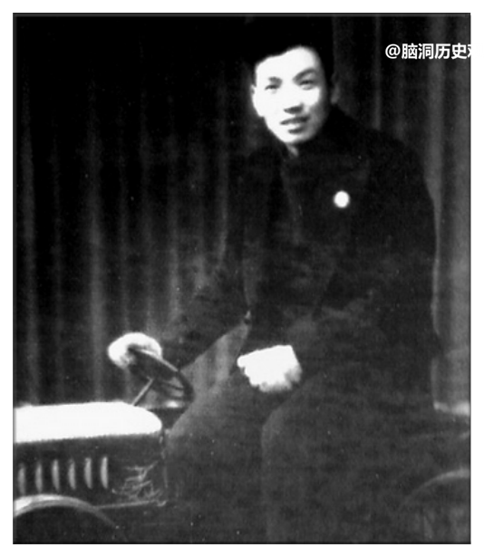 他跳伞到西安解救蒋介石，胡宗南最信任他，真实身份却让人吃惊
