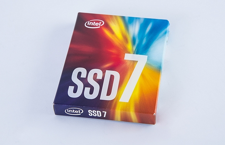 光一般的速度：3200MB/s高速传输！英特尔SSD 760P固态硬盘实测！