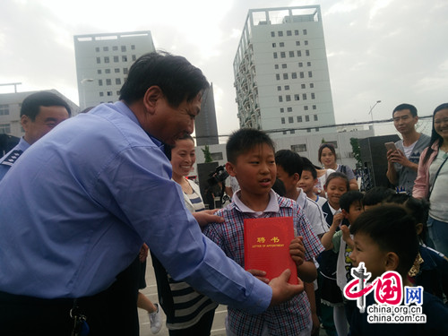 濮阳市公安局开展“反虚假信息诈骗儿童大使” 进警营活动