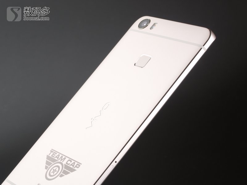 vivo Xplay5S 智能手機 圖集 [Soomal]