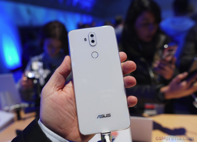 不一样的四摄！asusZenfone 5 Lite真机图赏