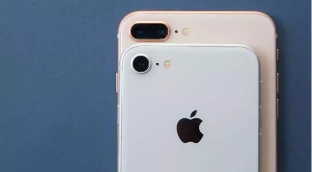经销店300元清仓处理iPhone 5S、iPhone新手机全系列减价……