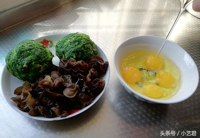 图片[5]-春天来了要吃荠菜饺子 做法简单又美味 试试做给家人吃吧！-起舞食谱网