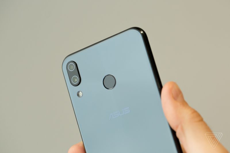 配骁龙845集成ic 刘海屏，asus公布ZenFone 5系列手机上