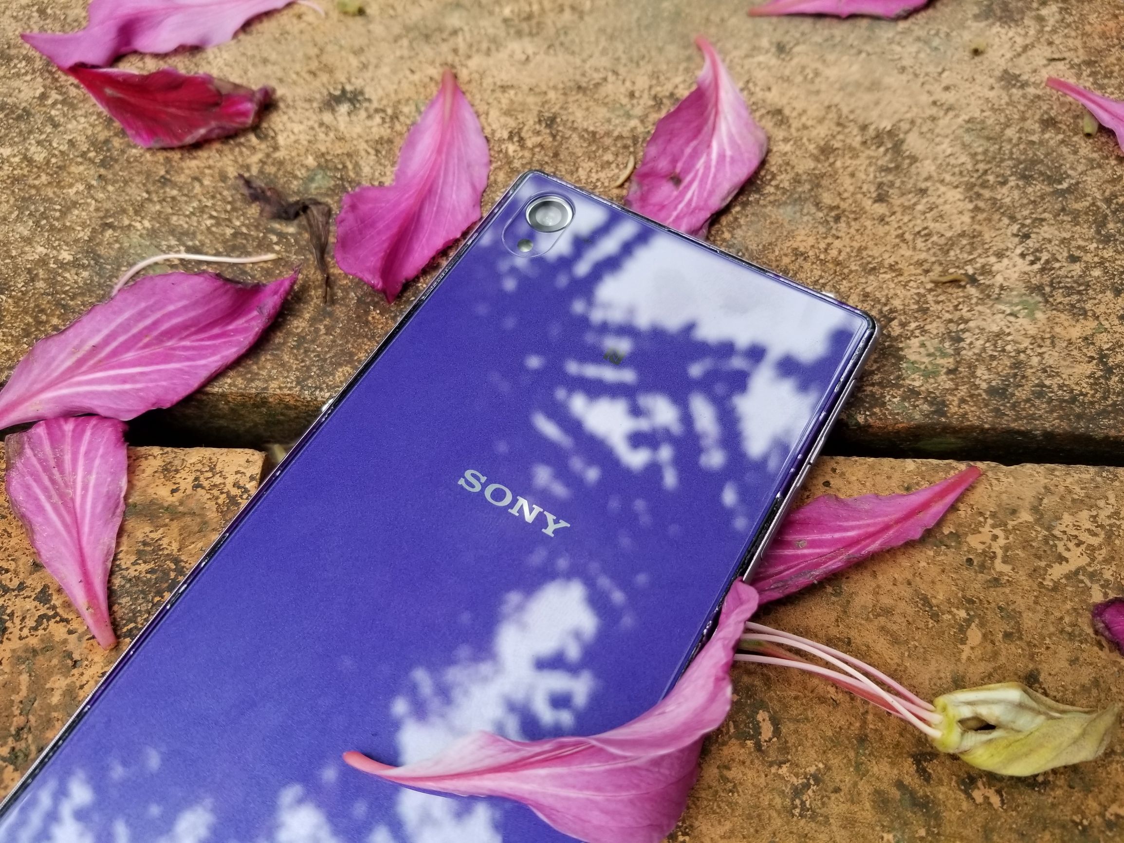 往日旗舰级一键刷机仍难应用，sonyXperia Z1回望评述