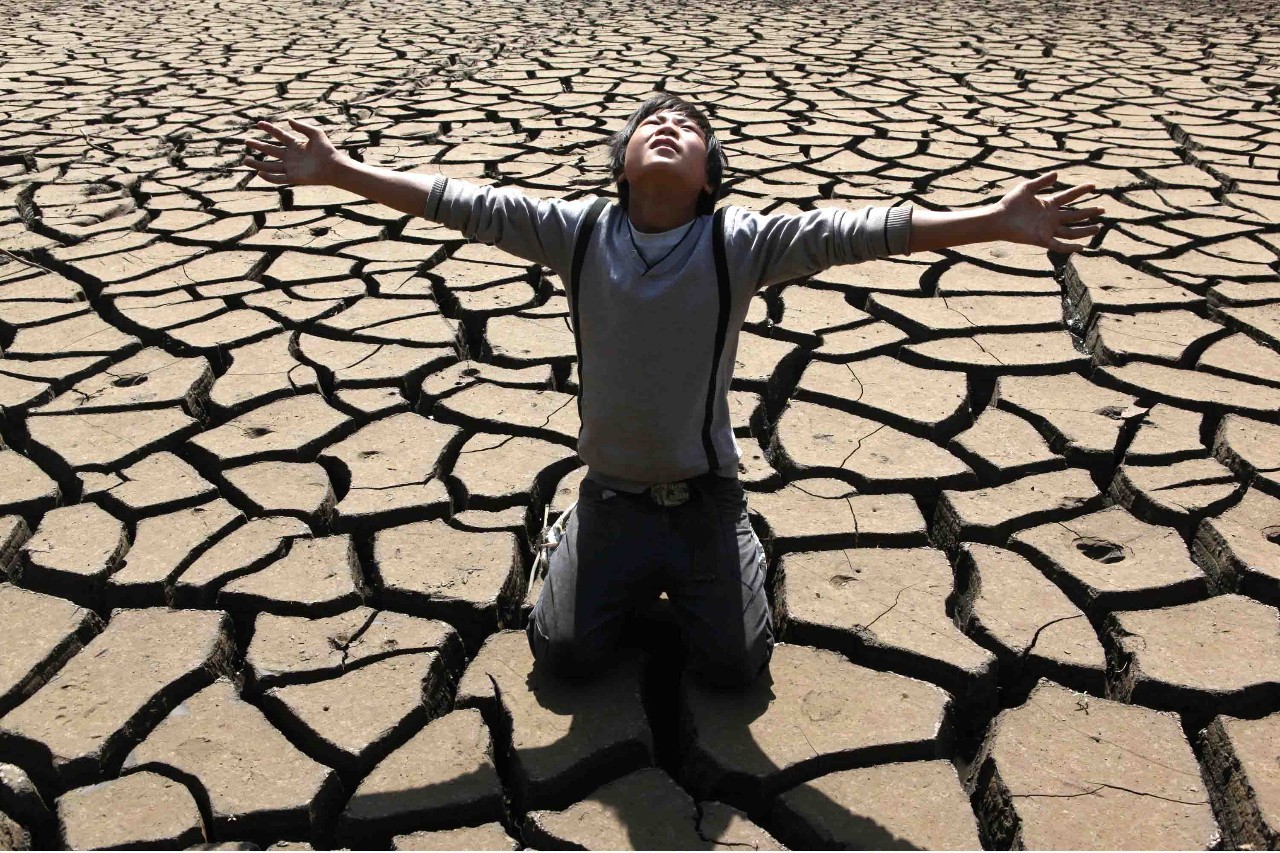 时事 | 总统带头祈雨,他不看天气预报?