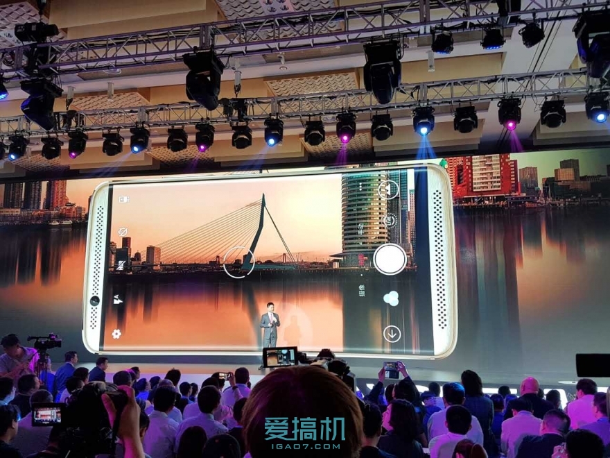 顶尖单独声频DAC   zte中兴AXON天機 7新品发布会归纳