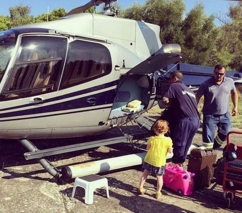 全球最小名媛奢靡生活：年仅2岁，直升机代步？！