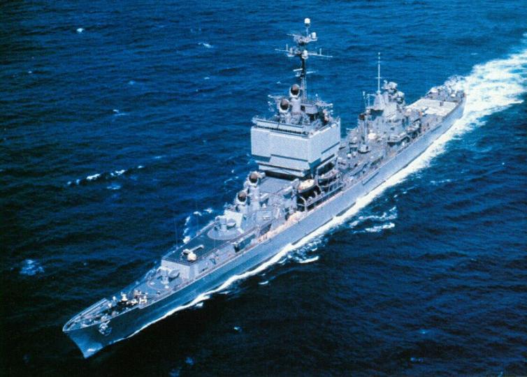 造价比航母还高的长滩级巡洋舰，为对付它苏联人搞出了基洛夫级