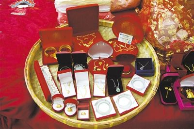 甘肃平凉农村结婚彩礼十余万，局部地区出现光棍村