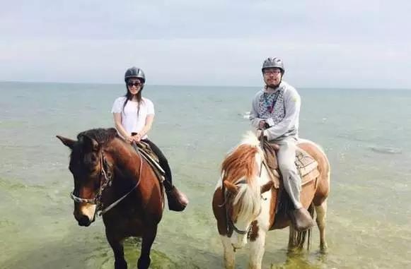 炉石王师傅和毛毛在一起啦！炉石圈堪比娱乐圈啊！