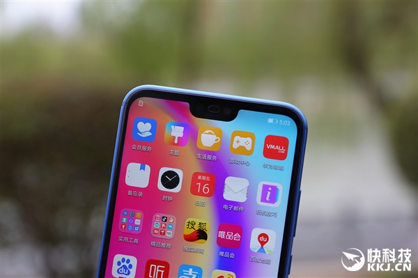 iPhone X侧目而视！华为公司nova 3e拆箱图赏：双夹层玻璃刘海屏