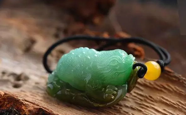 翡翠動物類的雕刻寓意原來是這樣的