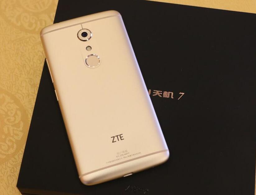 坚持华为公司 Mate8！zte中兴旗舰级AXON天機7宣布公布