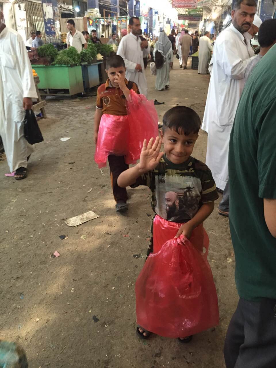 伊拉克儿童生存现状：亲口诉说他们在战争中的遭遇