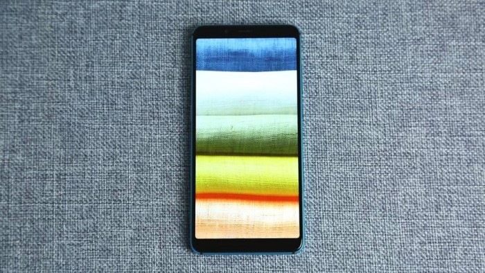 [图]nubia Z18mini拆箱图赏：珊珊来迟的小公牛全面屏手机