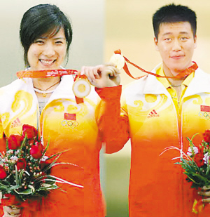 中国史上首对奥运冠军夫妇，三次征战共夺三金，竟然是姐弟恋